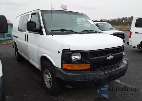 2008 Chevrolet Express Work Van z USA, uszkodzony, nr VIN 1GCHG35K881152317